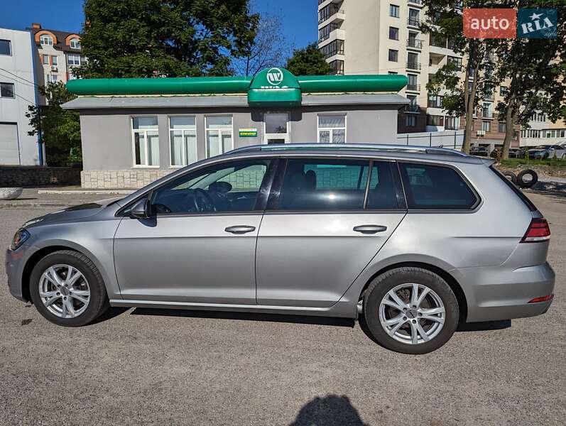 Універсал Volkswagen Golf 2018 в Тернополі