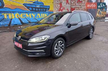 Універсал Volkswagen Golf 2018 в Охтирці