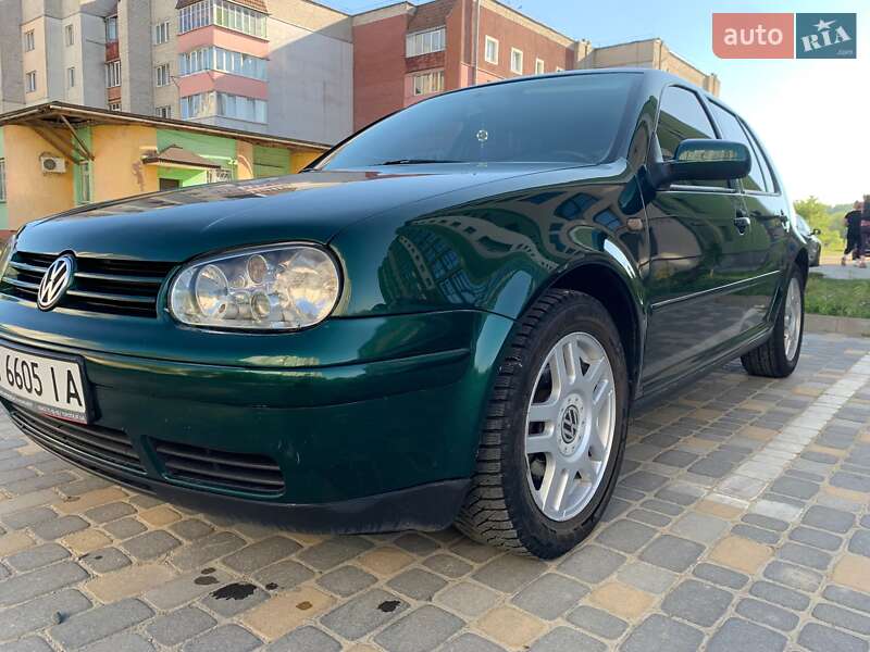 Хэтчбек Volkswagen Golf 1998 в Калуше