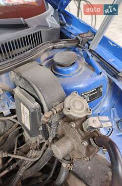 Универсал Volkswagen Golf 2001 в 