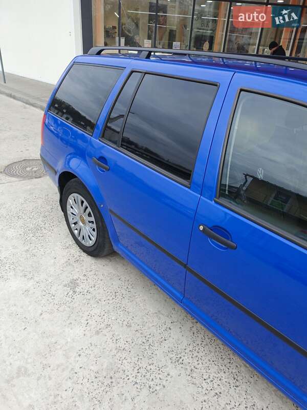 Универсал Volkswagen Golf 2001 в Трускавце