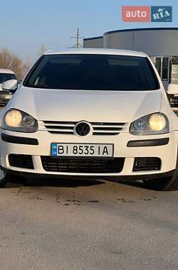 Хэтчбек Volkswagen Golf 2004 в Кременчуге