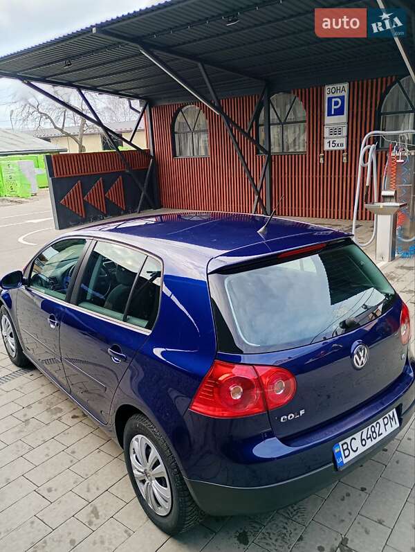 Хетчбек Volkswagen Golf 2007 в Самборі