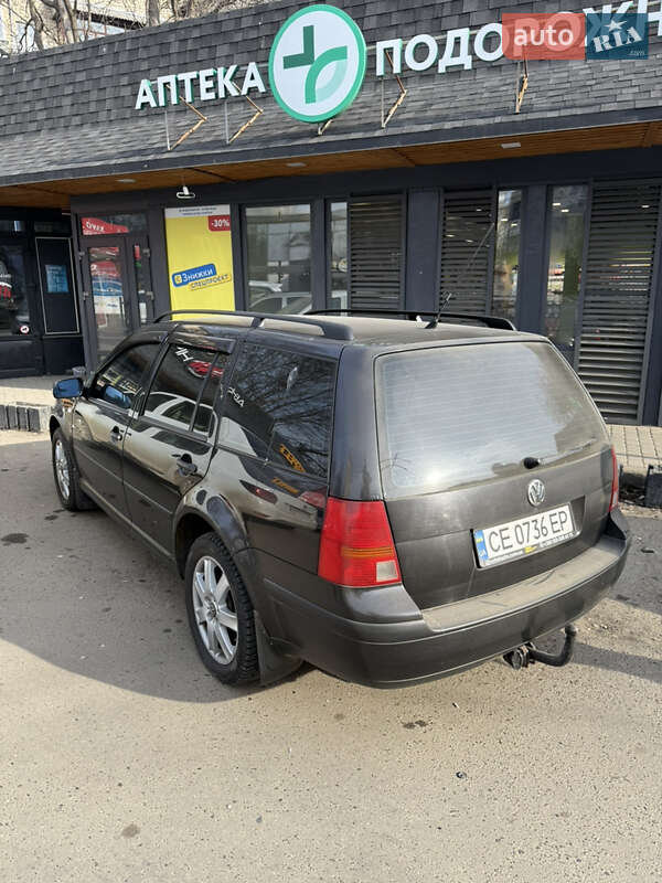 Универсал Volkswagen Golf 2001 в Черновцах