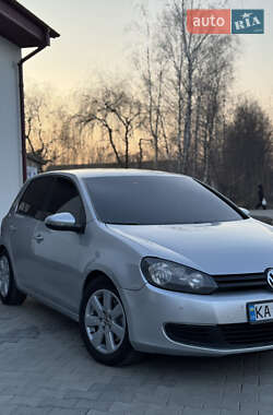 Хэтчбек Volkswagen Golf 2010 в Звягеле