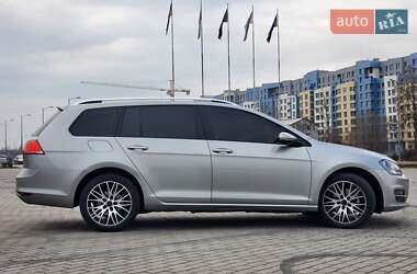 Универсал Volkswagen Golf 2014 в 