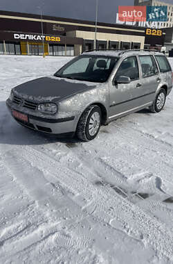 Универсал Volkswagen Golf 2003 в Черкассах