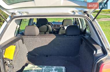 Хэтчбек Volkswagen Golf 1998 в 
