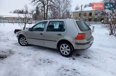 Хэтчбек Volkswagen Golf 1998 в 