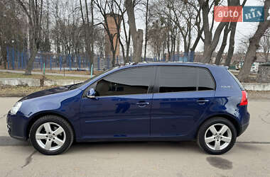 Хэтчбек Volkswagen Golf 2007 в Умани