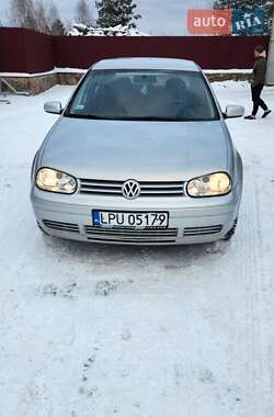 Хетчбек Volkswagen Golf 1999 в Березному