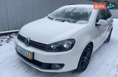 Универсал Volkswagen Golf 2012 в Вижнице