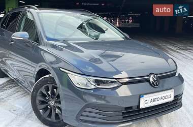 Универсал Volkswagen Golf 2021 в Киеве