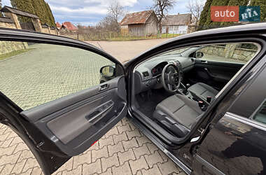 Хэтчбек Volkswagen Golf 2004 в Надворной