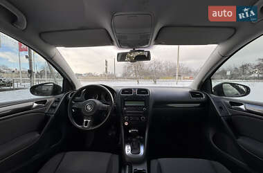 Хэтчбек Volkswagen Golf 2009 в Харькове