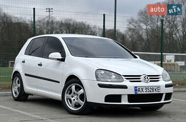 Хетчбек Volkswagen Golf 2004 в Івано-Франківську