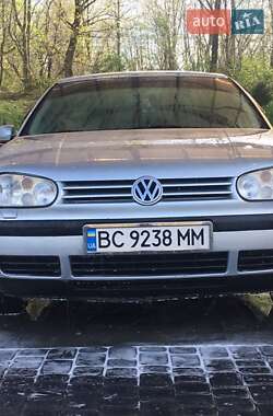 Хетчбек Volkswagen Golf 2001 в Перемишлянах