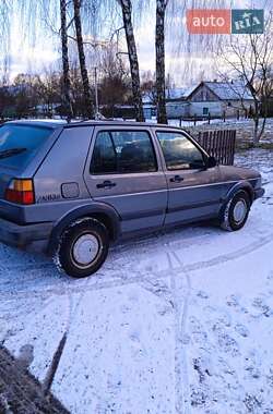 Хэтчбек Volkswagen Golf 1989 в Дубно