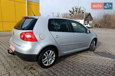 Хетчбек Volkswagen Golf 2006 в Дубні