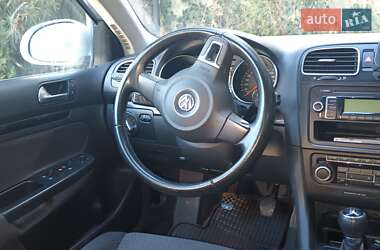 Универсал Volkswagen Golf 2010 в Ужгороде