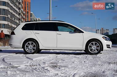 Универсал Volkswagen Golf 2015 в Киеве