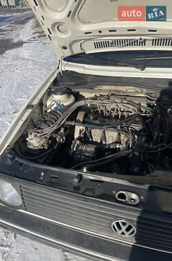 Хетчбек Volkswagen Golf 1985 в 