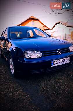 Хэтчбек Volkswagen Golf 1999 в Меденичах