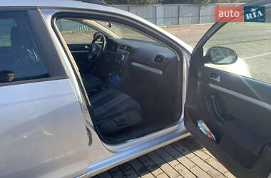 Универсал Volkswagen Golf 2013 в 