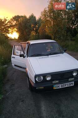 Хэтчбек Volkswagen Golf 1987 в Дубно