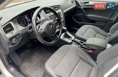 Универсал Volkswagen Golf 2015 в Киеве