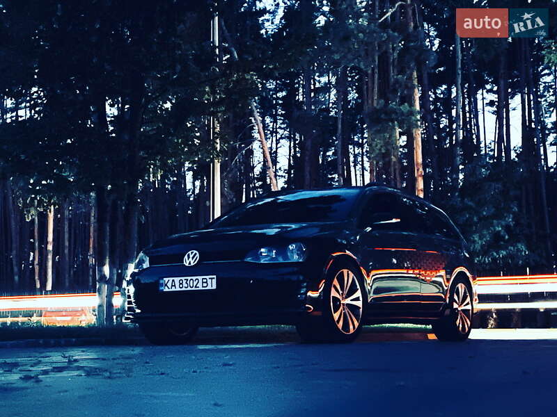 Универсал Volkswagen Golf 2013 в Киеве