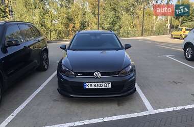 Универсал Volkswagen Golf 2013 в Киеве