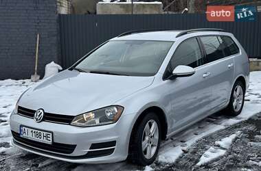 Универсал Volkswagen Golf 2015 в Киеве