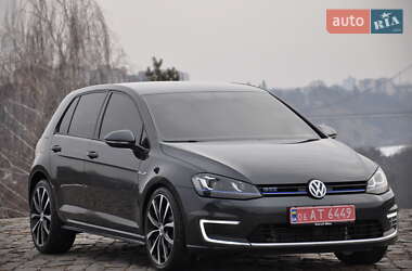 Хэтчбек Volkswagen Golf 2015 в Житомире