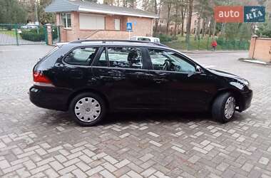 Универсал Volkswagen Golf 2010 в Львове