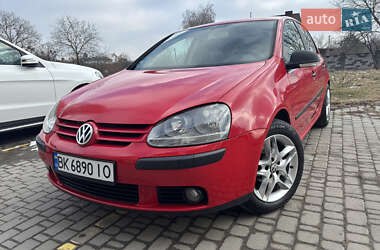 Хэтчбек Volkswagen Golf 2003 в Здолбунове