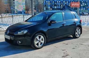 Хэтчбек Volkswagen Golf 2010 в Харькове