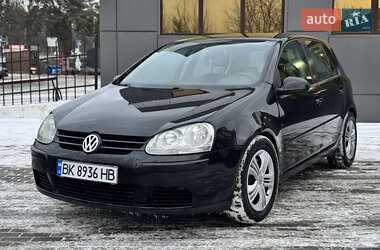 Хетчбек Volkswagen Golf 2007 в Рівному