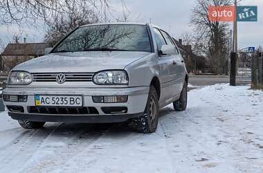 Хэтчбек Volkswagen Golf 1995 в Любомле