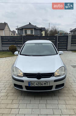 Хэтчбек Volkswagen Golf 2005 в Ивано-Франковске