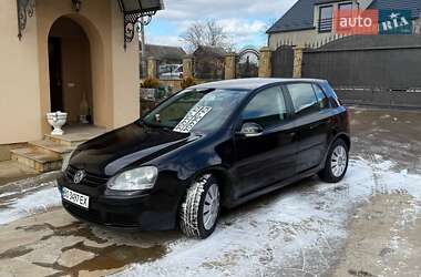 Хэтчбек Volkswagen Golf 2004 в Теребовле