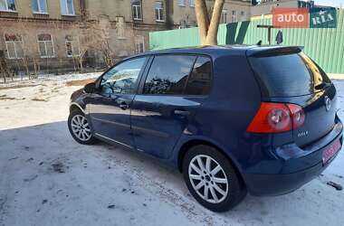 Хетчбек Volkswagen Golf 2005 в Луцьку