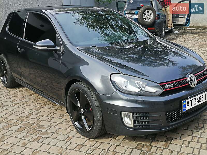 Хэтчбек Volkswagen Golf 2010 в Ивано-Франковске