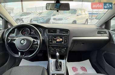 Хетчбек Volkswagen Golf 2017 в Києві