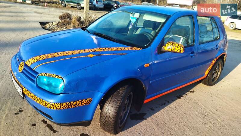 Хетчбек Volkswagen Golf 2000 в Жидачові