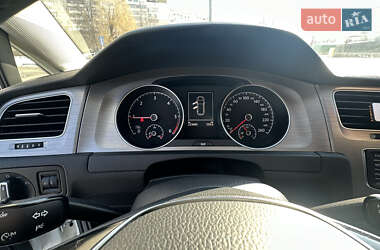 Универсал Volkswagen Golf 2013 в 