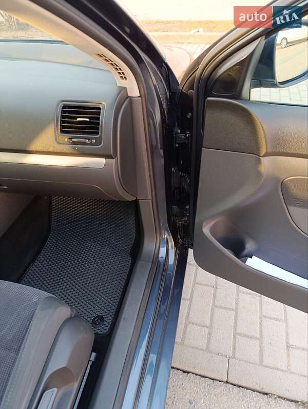 Універсал Volkswagen Golf 2007 в Хусті