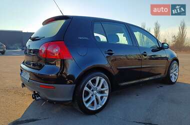 Хетчбек Volkswagen Golf 2006 в Здолбуніві