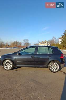 Хетчбек Volkswagen Golf 2006 в Здолбуніві