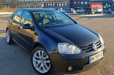 Хэтчбек Volkswagen Golf 2006 в Здолбунове